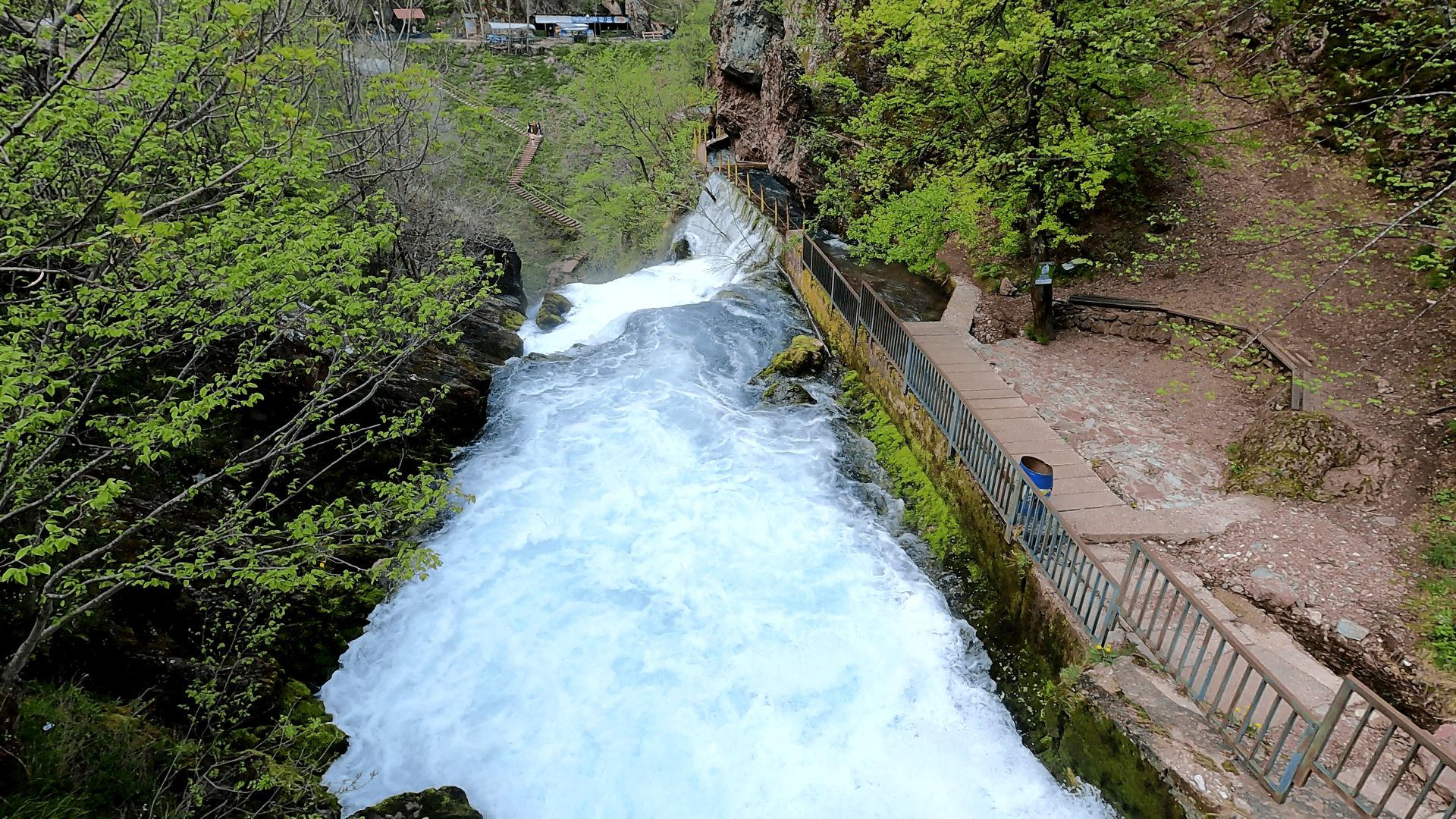 White Drin Waterfalls